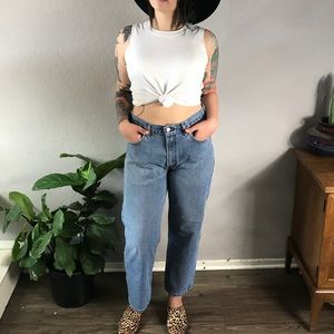 Levi’s Vintage 550 High Waisted Mom Jeans